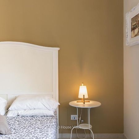 Il 49 Rooms Noto Eksteriør billede