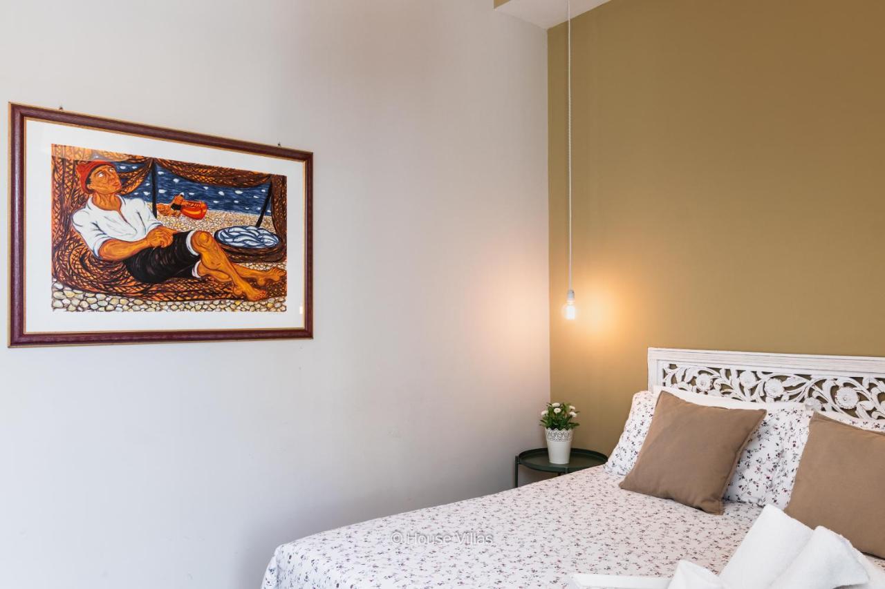 Il 49 Rooms Noto Eksteriør billede