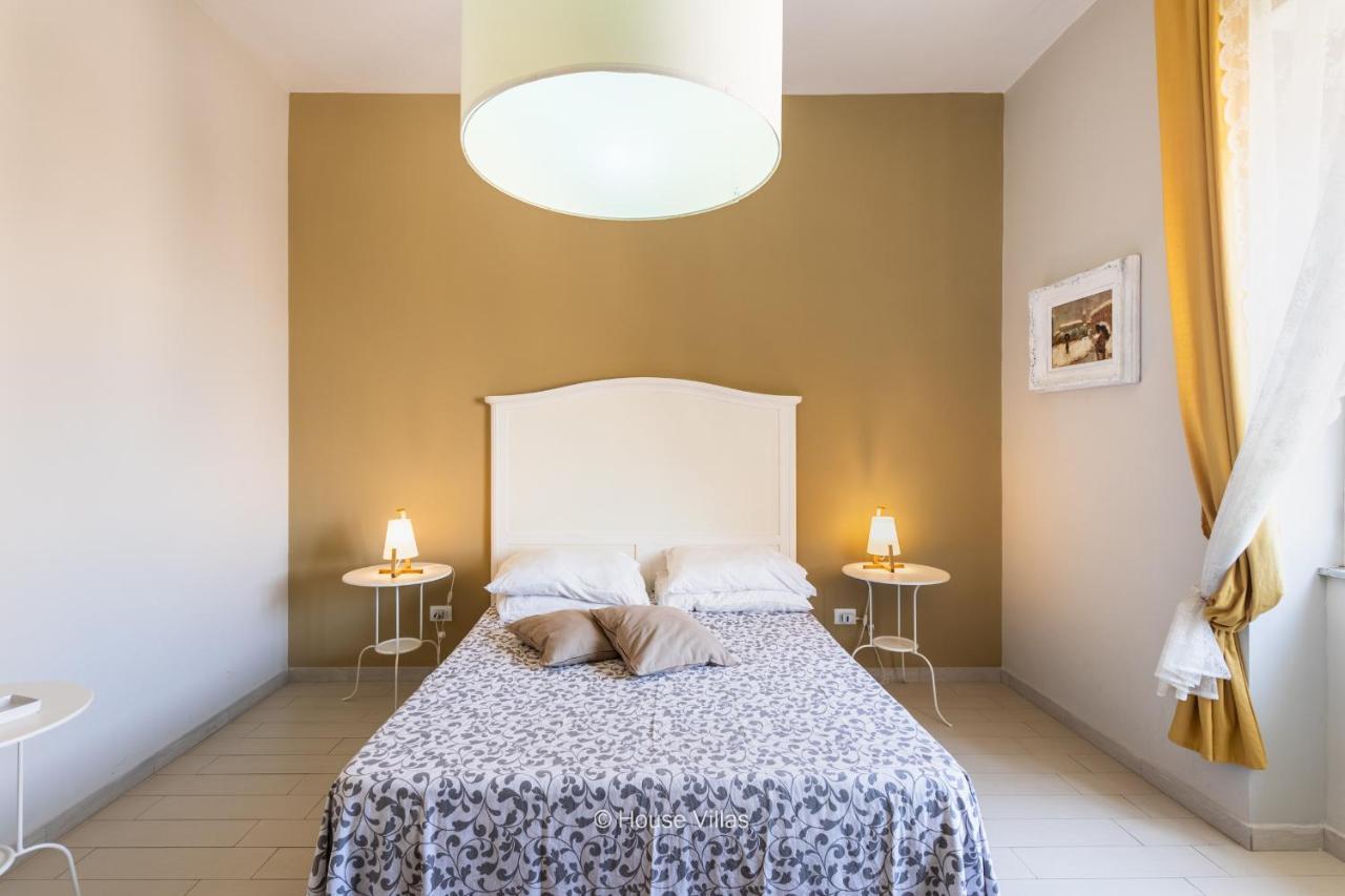 Il 49 Rooms Noto Eksteriør billede