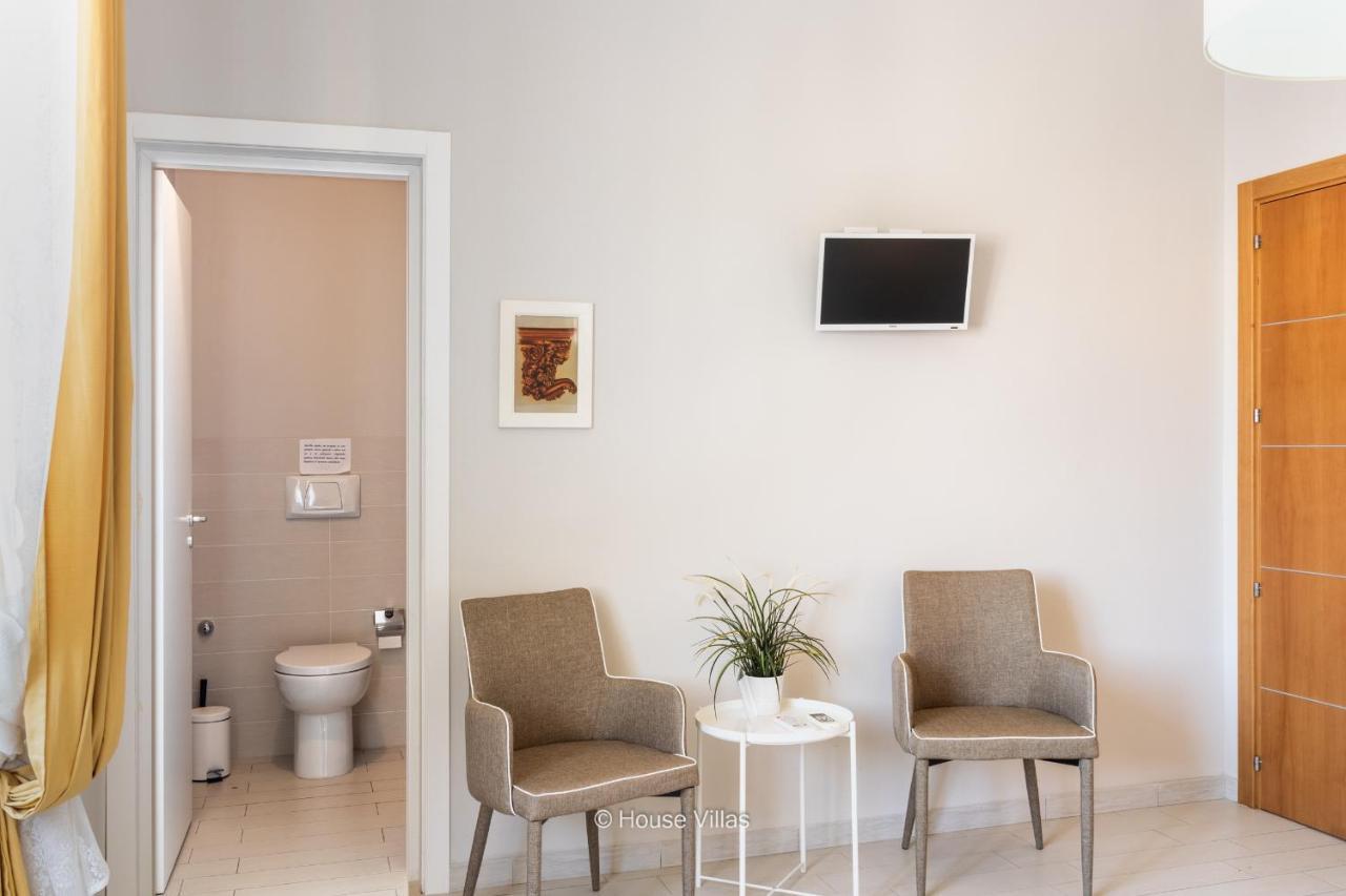 Il 49 Rooms Noto Eksteriør billede